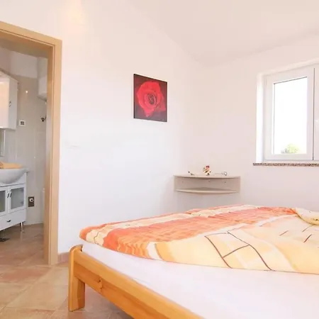 In With Swimming Pool