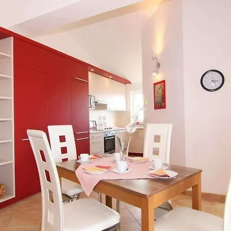 In With Swimming Pool Holiday home Porec