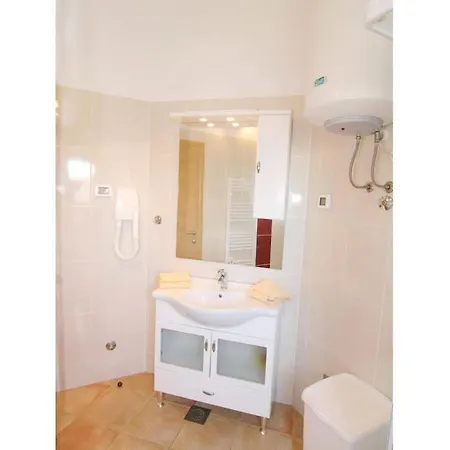 In With Swimming Pool *